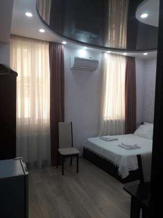 Отель Mimino T&G Тбилиси Двухместный номер с 1 кроватью, вид на сад-25